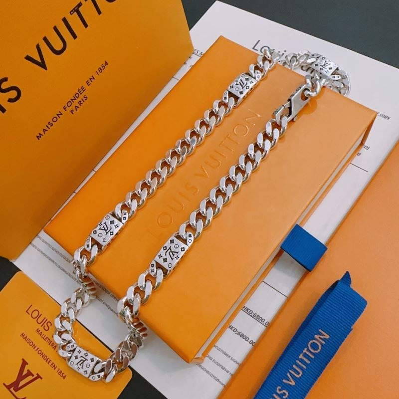 Louis Vuitton Necklaces